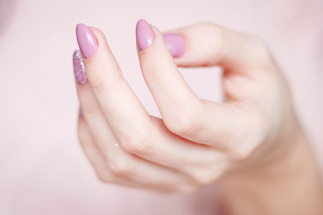 Bella Nails 2
